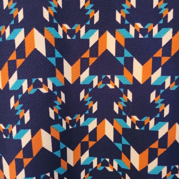 Geometric skirt - Picture 2 of 10